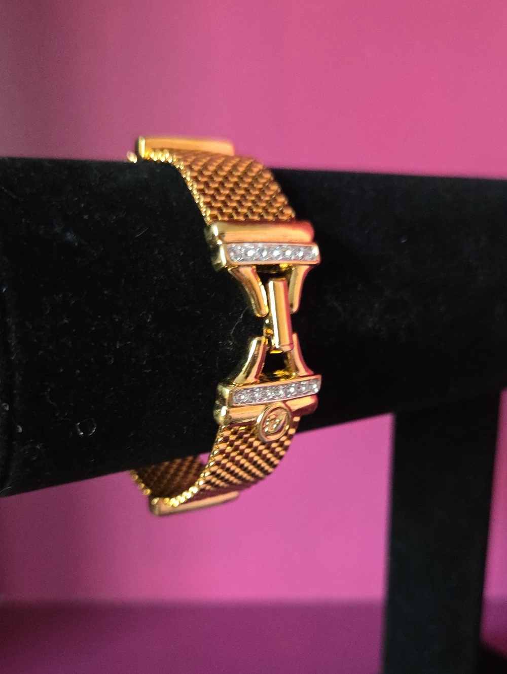Vintage Retired Y2K Swarovski Gold Plated Clim Pavé Crystal Mesh Bracelet